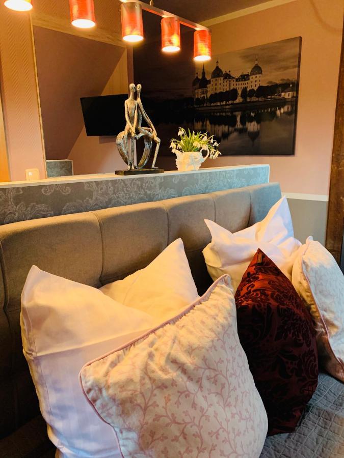 Restaurant Und Pension Zur Puppenstube Stolpen Luaran gambar