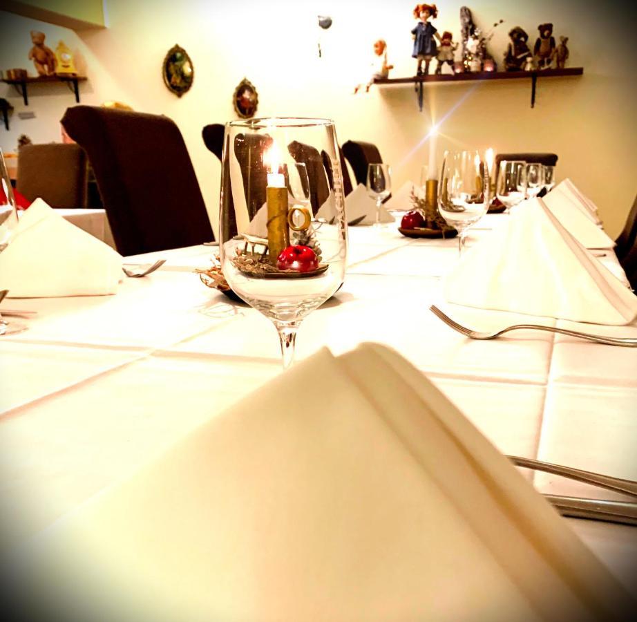 Restaurant Und Pension Zur Puppenstube Stolpen Luaran gambar
